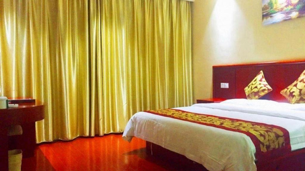 Greentree Inn Jiangsu Nantong Qidong Bus Station Express Hotel Hexingzhen Ngoại thất bức ảnh